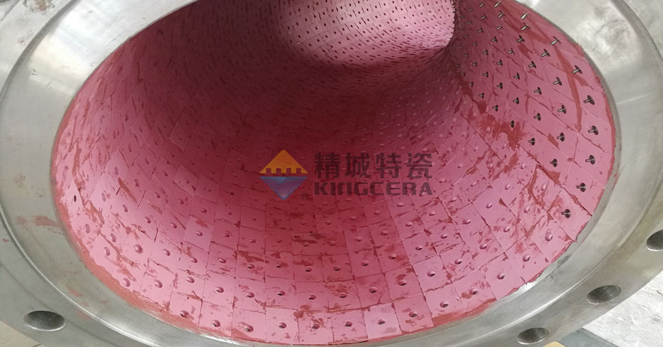 內襯耐磨陶瓷管道的陶瓷片容易脫落嗎？